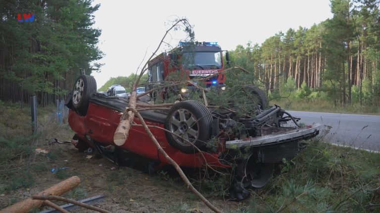 Werdeck/Krauschwitz - Schwerer Verkehrsunfall