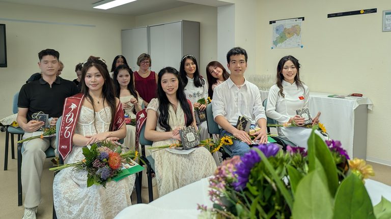 Bischofswerda: Acht junge Vietnamesen sind jetzt Pflege-Fachkräfte