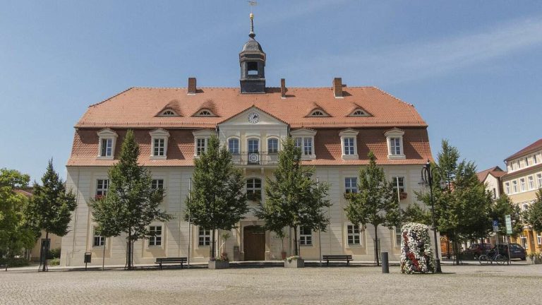 Verbandsgemeinde Liebenwerda: Streit um Austritt Falkenbergs geht weiter