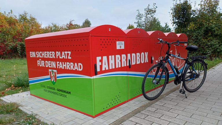 Spremberg: Fahrradboxen stehen zur Nutzung bereit