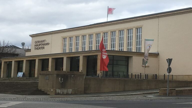 LK Görlitz: Sonderkreistag beschließt Zukunft des Gerhart-Hauptmann-Theaters