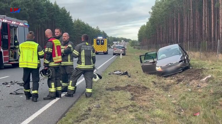 Hoyerswerda: In den Gegenverkehr geraten - Zeugen gesucht