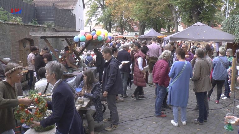 Schlieben: Kellerstraßenfest zum Tag der deutschen Einheit